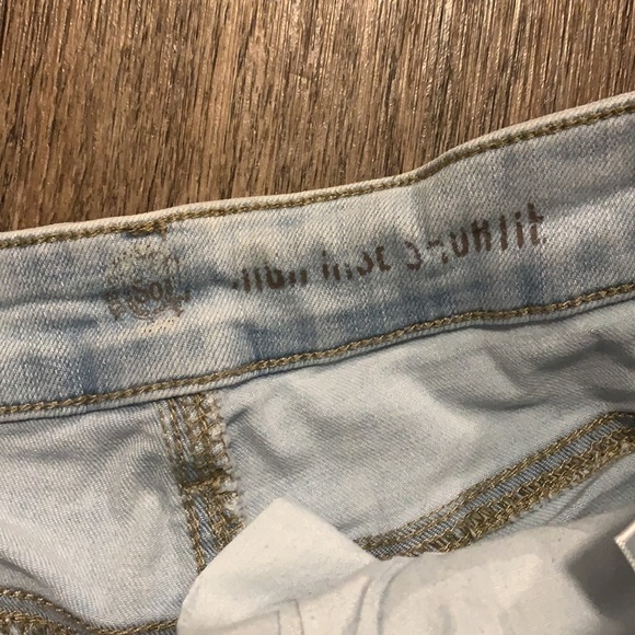 SO High Rise Shortie Jean Shorts - Picture 3 of 3